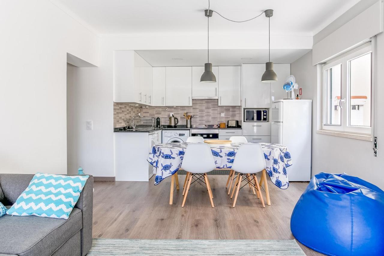 1 Bedroom Beach Apartment With Balcony 2 Min Walk To The Beach! กอสตา ดา กาปาริกา ภายนอก รูปภาพ